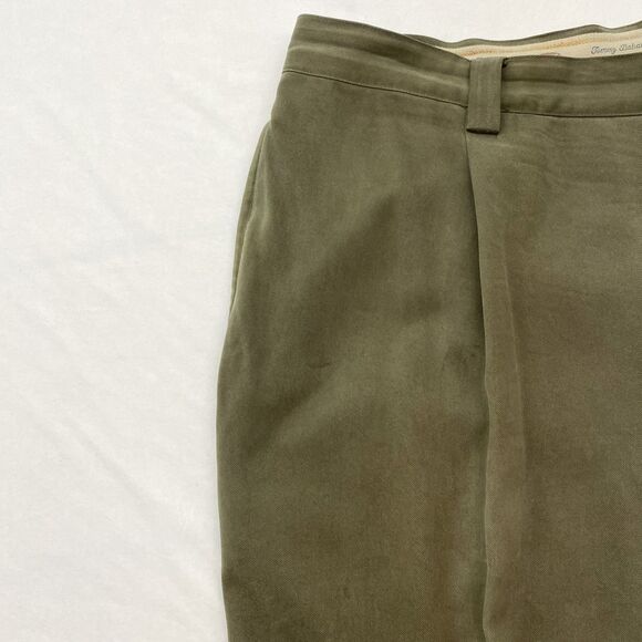 Tommy Bahama 100% Silk Pleated Shorts Mens 38 Olive Green - Picture 3 of 8